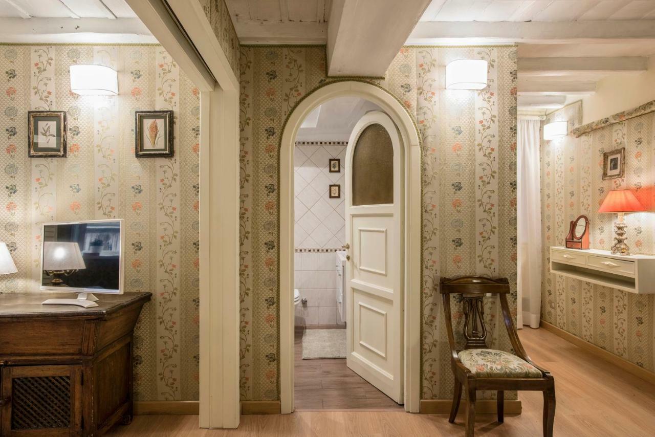 Trevinestrome - Exclusive Trevi Fountain View Apartment Roma Exterior foto